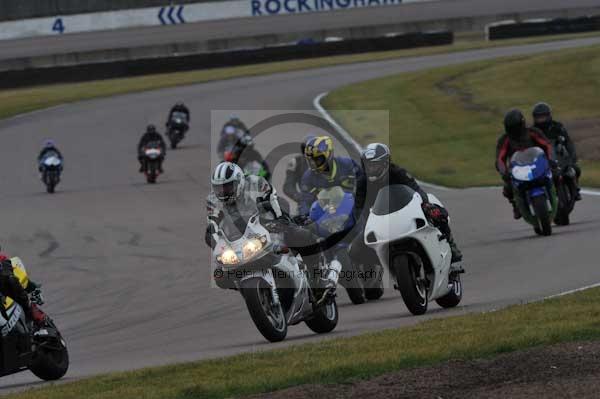 Rockingham no limits trackday;enduro digital images;event digital images;eventdigitalimages;no limits trackdays;peter wileman photography;racing digital images;rockingham raceway northamptonshire;rockingham trackday photographs;trackday digital images;trackday photos