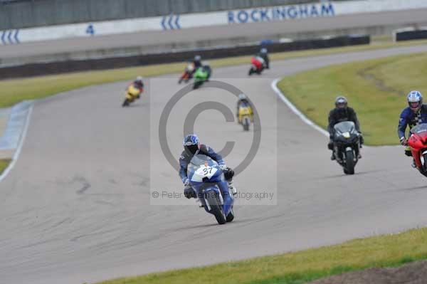 Rockingham no limits trackday;enduro digital images;event digital images;eventdigitalimages;no limits trackdays;peter wileman photography;racing digital images;rockingham raceway northamptonshire;rockingham trackday photographs;trackday digital images;trackday photos