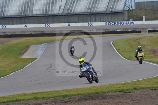 Rockingham no limits trackday;enduro digital images;event digital images;eventdigitalimages;no limits trackdays;peter wileman photography;racing digital images;rockingham raceway northamptonshire;rockingham trackday photographs;trackday digital images;trackday photos