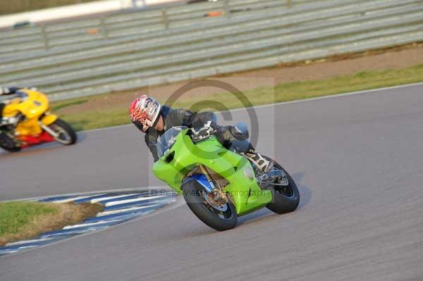 Rockingham no limits trackday;enduro digital images;event digital images;eventdigitalimages;no limits trackdays;peter wileman photography;racing digital images;rockingham raceway northamptonshire;rockingham trackday photographs;trackday digital images;trackday photos