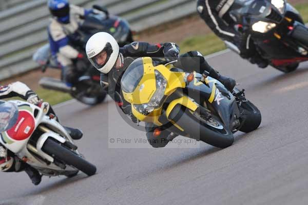 Rockingham no limits trackday;enduro digital images;event digital images;eventdigitalimages;no limits trackdays;peter wileman photography;racing digital images;rockingham raceway northamptonshire;rockingham trackday photographs;trackday digital images;trackday photos