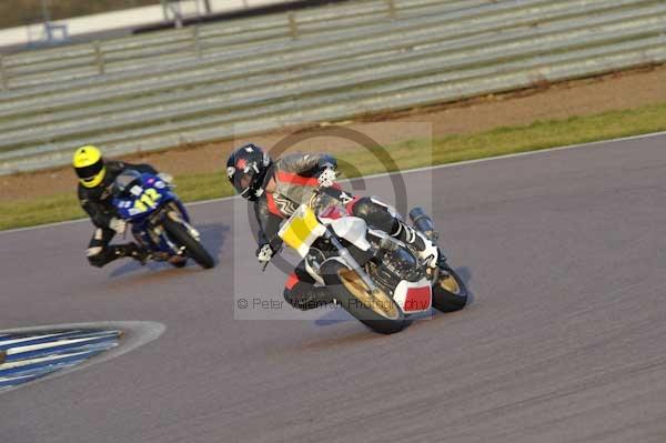 Rockingham no limits trackday;enduro digital images;event digital images;eventdigitalimages;no limits trackdays;peter wileman photography;racing digital images;rockingham raceway northamptonshire;rockingham trackday photographs;trackday digital images;trackday photos