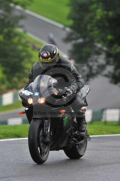 Motorcycle action photographs;cadwell;cadwell park photographs;event digital images;eventdigitalimages;motor racing louth lincolnshire;no limits trackday;peter wileman photography;trackday;trackday digital images;trackday photos