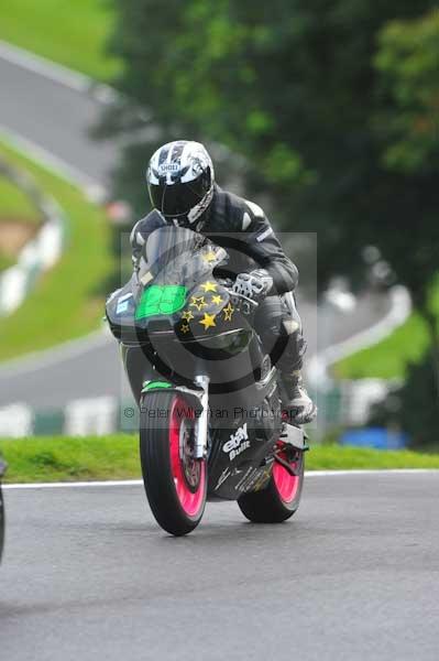 Motorcycle action photographs;cadwell;cadwell park photographs;event digital images;eventdigitalimages;motor racing louth lincolnshire;no limits trackday;peter wileman photography;trackday;trackday digital images;trackday photos