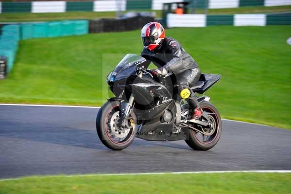 Motorcycle action photographs;cadwell;cadwell park photographs;event digital images;eventdigitalimages;motor racing louth lincolnshire;no limits trackday;peter wileman photography;trackday;trackday digital images;trackday photos