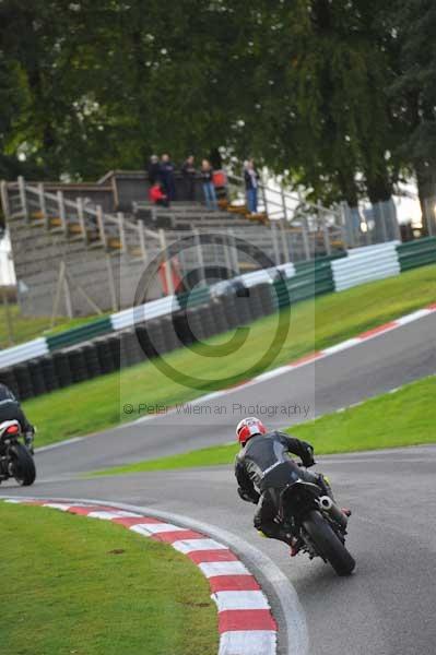 Motorcycle action photographs;cadwell;cadwell park photographs;event digital images;eventdigitalimages;motor racing louth lincolnshire;no limits trackday;peter wileman photography;trackday;trackday digital images;trackday photos
