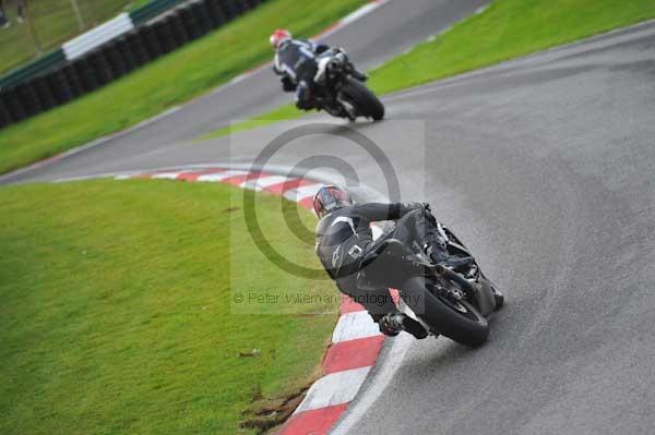 Motorcycle action photographs;cadwell;cadwell park photographs;event digital images;eventdigitalimages;motor racing louth lincolnshire;no limits trackday;peter wileman photography;trackday;trackday digital images;trackday photos
