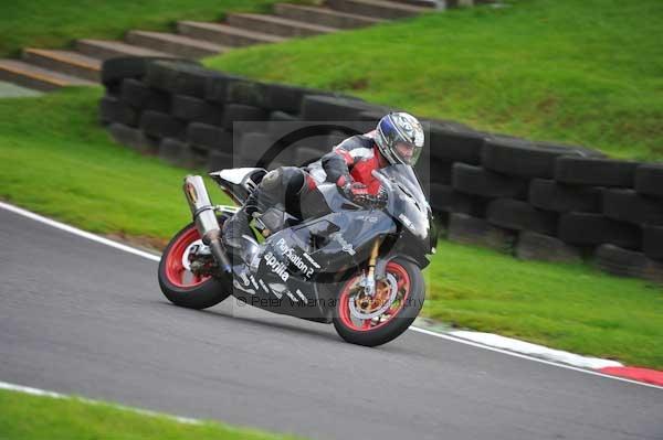 Motorcycle action photographs;cadwell;cadwell park photographs;event digital images;eventdigitalimages;motor racing louth lincolnshire;no limits trackday;peter wileman photography;trackday;trackday digital images;trackday photos