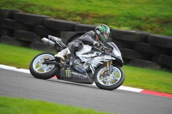 Motorcycle action photographs;cadwell;cadwell park photographs;event digital images;eventdigitalimages;motor racing louth lincolnshire;no limits trackday;peter wileman photography;trackday;trackday digital images;trackday photos