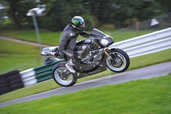Motorcycle action photographs;cadwell;cadwell park photographs;event digital images;eventdigitalimages;motor racing louth lincolnshire;no limits trackday;peter wileman photography;trackday;trackday digital images;trackday photos