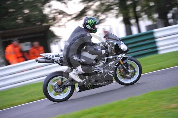 Motorcycle action photographs;cadwell;cadwell park photographs;event digital images;eventdigitalimages;motor racing louth lincolnshire;no limits trackday;peter wileman photography;trackday;trackday digital images;trackday photos