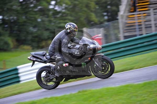 Motorcycle action photographs;cadwell;cadwell park photographs;event digital images;eventdigitalimages;motor racing louth lincolnshire;no limits trackday;peter wileman photography;trackday;trackday digital images;trackday photos