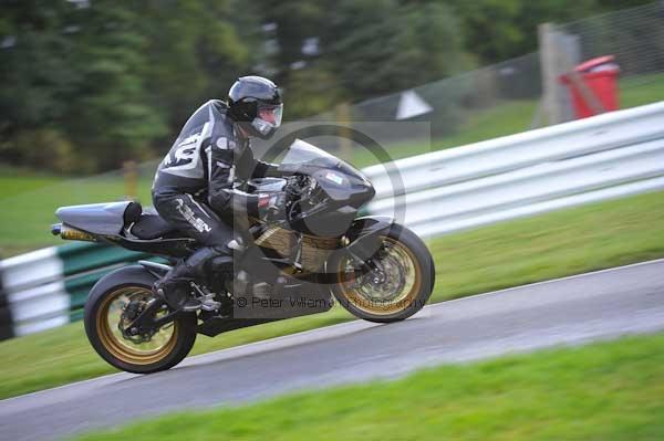 Motorcycle action photographs;cadwell;cadwell park photographs;event digital images;eventdigitalimages;motor racing louth lincolnshire;no limits trackday;peter wileman photography;trackday;trackday digital images;trackday photos