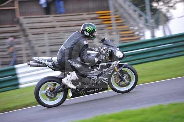 Motorcycle action photographs;cadwell;cadwell park photographs;event digital images;eventdigitalimages;motor racing louth lincolnshire;no limits trackday;peter wileman photography;trackday;trackday digital images;trackday photos