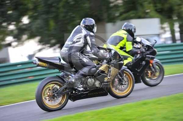 Motorcycle action photographs;cadwell;cadwell park photographs;event digital images;eventdigitalimages;motor racing louth lincolnshire;no limits trackday;peter wileman photography;trackday;trackday digital images;trackday photos