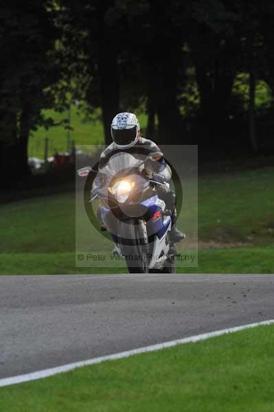 Motorcycle action photographs;cadwell;cadwell park photographs;event digital images;eventdigitalimages;motor racing louth lincolnshire;no limits trackday;peter wileman photography;trackday;trackday digital images;trackday photos