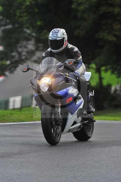 Motorcycle action photographs;cadwell;cadwell park photographs;event digital images;eventdigitalimages;motor racing louth lincolnshire;no limits trackday;peter wileman photography;trackday;trackday digital images;trackday photos