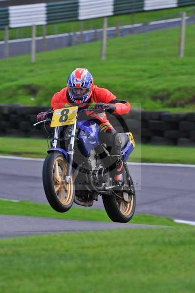 Motorcycle action photographs;cadwell;cadwell park photographs;event digital images;eventdigitalimages;motor racing louth lincolnshire;no limits trackday;peter wileman photography;trackday;trackday digital images;trackday photos