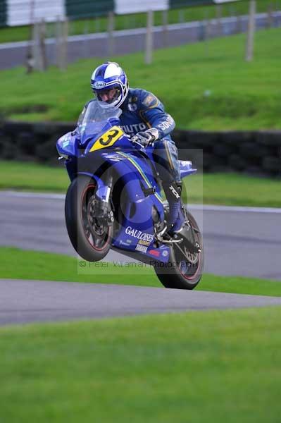 Motorcycle action photographs;cadwell;cadwell park photographs;event digital images;eventdigitalimages;motor racing louth lincolnshire;no limits trackday;peter wileman photography;trackday;trackday digital images;trackday photos