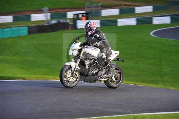 Motorcycle action photographs;cadwell;cadwell park photographs;event digital images;eventdigitalimages;motor racing louth lincolnshire;no limits trackday;peter wileman photography;trackday;trackday digital images;trackday photos
