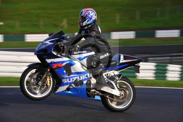Motorcycle action photographs;cadwell;cadwell park photographs;event digital images;eventdigitalimages;motor racing louth lincolnshire;no limits trackday;peter wileman photography;trackday;trackday digital images;trackday photos