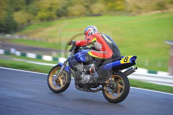 Motorcycle action photographs;cadwell;cadwell park photographs;event digital images;eventdigitalimages;motor racing louth lincolnshire;no limits trackday;peter wileman photography;trackday;trackday digital images;trackday photos