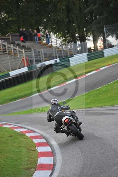 Motorcycle action photographs;cadwell;cadwell park photographs;event digital images;eventdigitalimages;motor racing louth lincolnshire;no limits trackday;peter wileman photography;trackday;trackday digital images;trackday photos