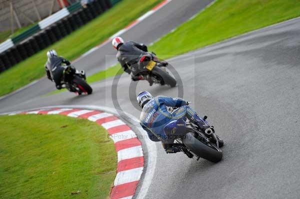Motorcycle action photographs;cadwell;cadwell park photographs;event digital images;eventdigitalimages;motor racing louth lincolnshire;no limits trackday;peter wileman photography;trackday;trackday digital images;trackday photos