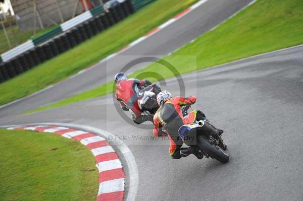 Motorcycle action photographs;cadwell;cadwell park photographs;event digital images;eventdigitalimages;motor racing louth lincolnshire;no limits trackday;peter wileman photography;trackday;trackday digital images;trackday photos