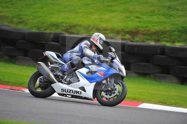 Motorcycle action photographs;cadwell;cadwell park photographs;event digital images;eventdigitalimages;motor racing louth lincolnshire;no limits trackday;peter wileman photography;trackday;trackday digital images;trackday photos