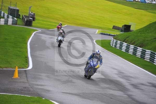 Motorcycle action photographs;cadwell;cadwell park photographs;event digital images;eventdigitalimages;motor racing louth lincolnshire;no limits trackday;peter wileman photography;trackday;trackday digital images;trackday photos
