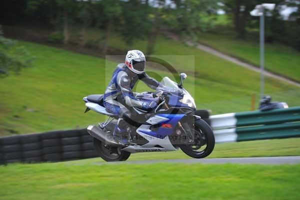 Motorcycle action photographs;cadwell;cadwell park photographs;event digital images;eventdigitalimages;motor racing louth lincolnshire;no limits trackday;peter wileman photography;trackday;trackday digital images;trackday photos