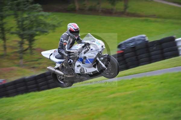 Motorcycle action photographs;cadwell;cadwell park photographs;event digital images;eventdigitalimages;motor racing louth lincolnshire;no limits trackday;peter wileman photography;trackday;trackday digital images;trackday photos