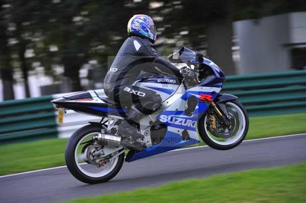 Motorcycle action photographs;cadwell;cadwell park photographs;event digital images;eventdigitalimages;motor racing louth lincolnshire;no limits trackday;peter wileman photography;trackday;trackday digital images;trackday photos