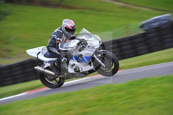 Motorcycle action photographs;cadwell;cadwell park photographs;event digital images;eventdigitalimages;motor racing louth lincolnshire;no limits trackday;peter wileman photography;trackday;trackday digital images;trackday photos