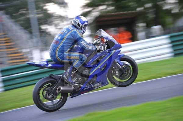 Motorcycle action photographs;cadwell;cadwell park photographs;event digital images;eventdigitalimages;motor racing louth lincolnshire;no limits trackday;peter wileman photography;trackday;trackday digital images;trackday photos