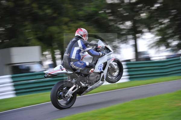 Motorcycle action photographs;cadwell;cadwell park photographs;event digital images;eventdigitalimages;motor racing louth lincolnshire;no limits trackday;peter wileman photography;trackday;trackday digital images;trackday photos