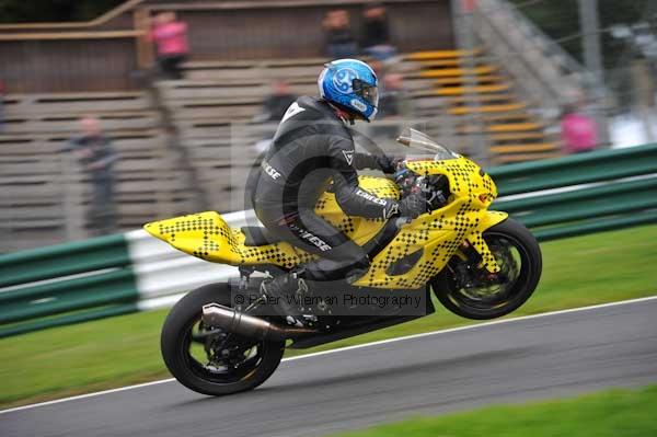 Motorcycle action photographs;cadwell;cadwell park photographs;event digital images;eventdigitalimages;motor racing louth lincolnshire;no limits trackday;peter wileman photography;trackday;trackday digital images;trackday photos