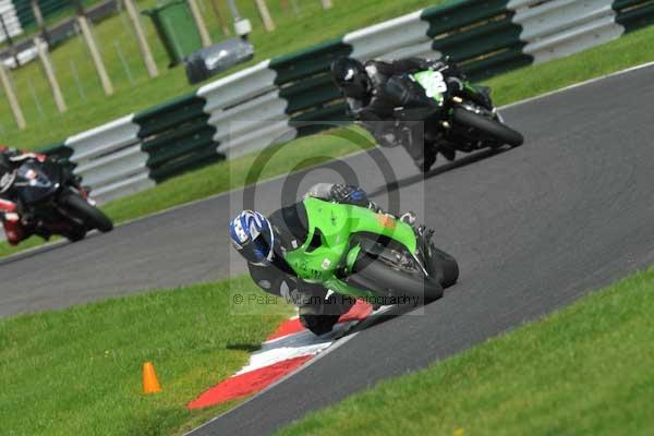 Motorcycle action photographs;cadwell;cadwell park photographs;event digital images;eventdigitalimages;motor racing louth lincolnshire;no limits trackday;peter wileman photography;trackday;trackday digital images;trackday photos