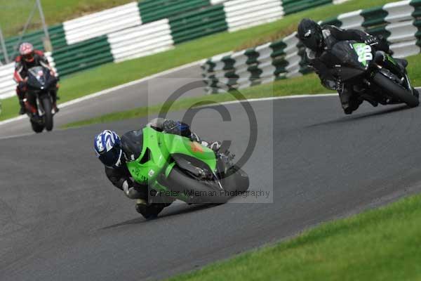 Motorcycle action photographs;cadwell;cadwell park photographs;event digital images;eventdigitalimages;motor racing louth lincolnshire;no limits trackday;peter wileman photography;trackday;trackday digital images;trackday photos