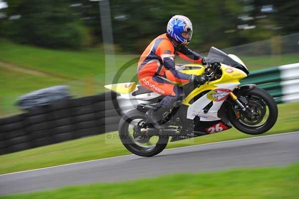 Motorcycle action photographs;cadwell;cadwell park photographs;event digital images;eventdigitalimages;motor racing louth lincolnshire;no limits trackday;peter wileman photography;trackday;trackday digital images;trackday photos