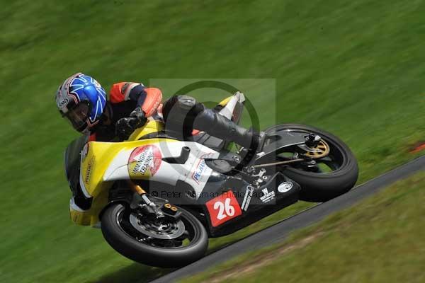Motorcycle action photographs;cadwell;cadwell park photographs;event digital images;eventdigitalimages;motor racing louth lincolnshire;no limits trackday;peter wileman photography;trackday;trackday digital images;trackday photos
