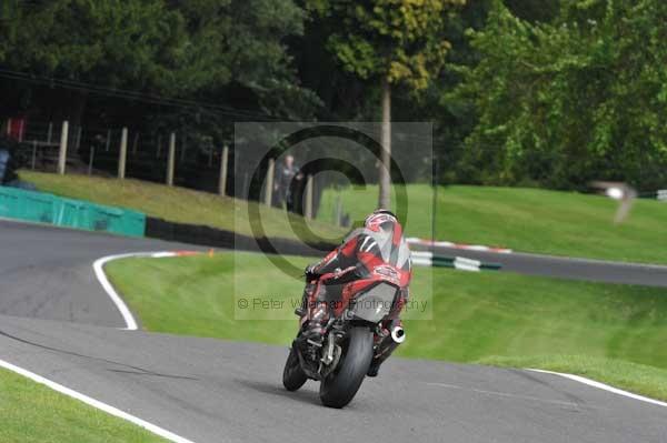 Motorcycle action photographs;cadwell;cadwell park photographs;event digital images;eventdigitalimages;motor racing louth lincolnshire;no limits trackday;peter wileman photography;trackday;trackday digital images;trackday photos