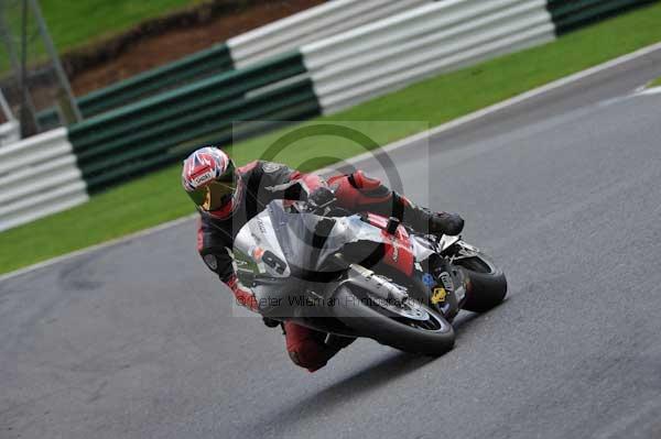 Motorcycle action photographs;cadwell;cadwell park photographs;event digital images;eventdigitalimages;motor racing louth lincolnshire;no limits trackday;peter wileman photography;trackday;trackday digital images;trackday photos