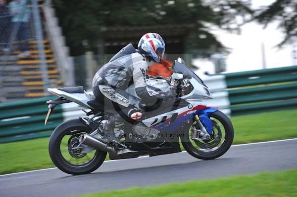 Motorcycle action photographs;cadwell;cadwell park photographs;event digital images;eventdigitalimages;motor racing louth lincolnshire;no limits trackday;peter wileman photography;trackday;trackday digital images;trackday photos