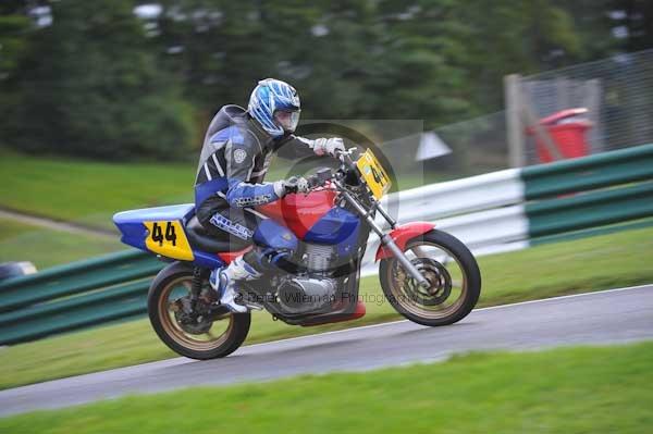 Motorcycle action photographs;cadwell;cadwell park photographs;event digital images;eventdigitalimages;motor racing louth lincolnshire;no limits trackday;peter wileman photography;trackday;trackday digital images;trackday photos