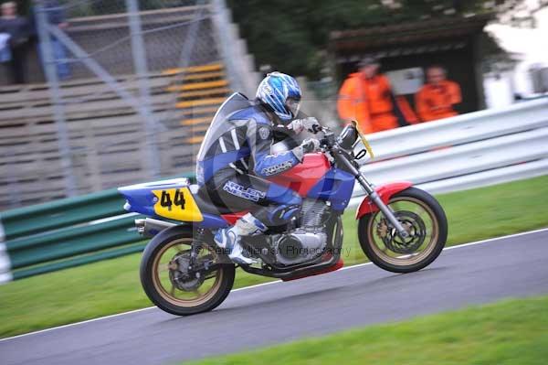 Motorcycle action photographs;cadwell;cadwell park photographs;event digital images;eventdigitalimages;motor racing louth lincolnshire;no limits trackday;peter wileman photography;trackday;trackday digital images;trackday photos