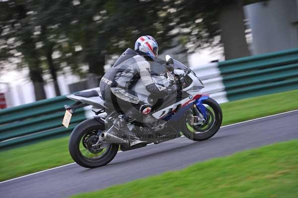 Motorcycle action photographs;cadwell;cadwell park photographs;event digital images;eventdigitalimages;motor racing louth lincolnshire;no limits trackday;peter wileman photography;trackday;trackday digital images;trackday photos
