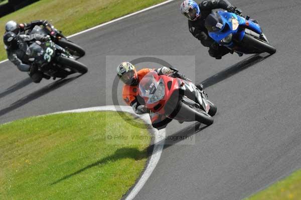 Motorcycle action photographs;cadwell;cadwell park photographs;event digital images;eventdigitalimages;motor racing louth lincolnshire;no limits trackday;peter wileman photography;trackday;trackday digital images;trackday photos