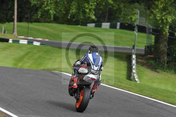 Motorcycle action photographs;cadwell;cadwell park photographs;event digital images;eventdigitalimages;motor racing louth lincolnshire;no limits trackday;peter wileman photography;trackday;trackday digital images;trackday photos